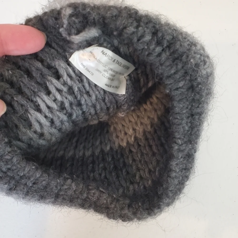 Nardi & Tagliaferri‎ Beanie Poof Pompom Ombre Gray Acrylic Wool Alpaca toques